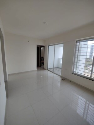 Room in 2 BHK Apartment at Utsav 51 Balewadi Residences, Balewadi – for Rent
