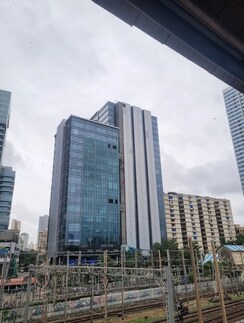 Office Space For Rent in Shree Naman Midtown
