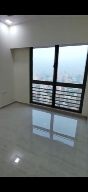 Room in 3 BHK Apartment at Sheth Auris Serenity Tower 1, Malad West – for Rent