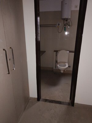 Bathroom in 2 BHK Builder Floor at Unitech Woodstock Floors, Sector 50 – for Rent
