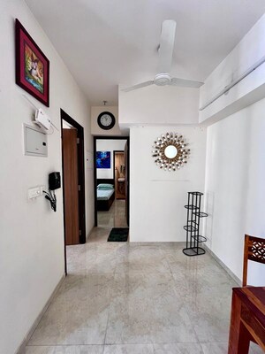 Room in 1.5 BHK Apartment at Lodha Amara, Kolshet Road – for Sale
