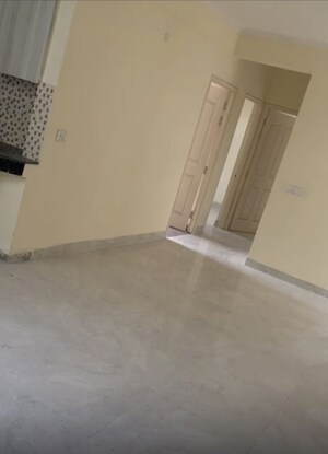 Room in 3 BHK Apartment at Gulmohur Garden, Raj Nagar Extension – for Rent