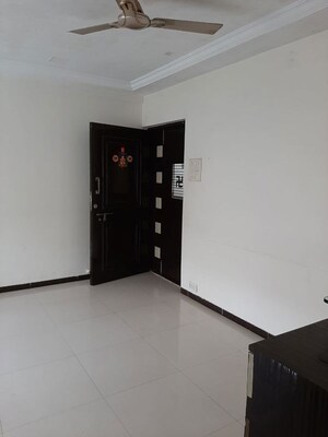 2 BHK Apartment For Rent in Satellite Garden, Goregaon East