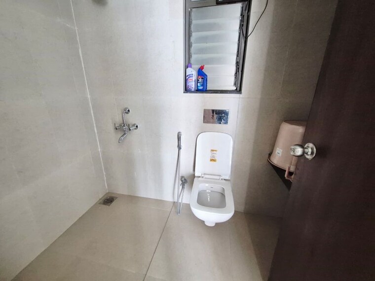 Bathroom, betwade 3 Bedroom 777 Sq.Ft. Apartment In Betwade Thane 10375552