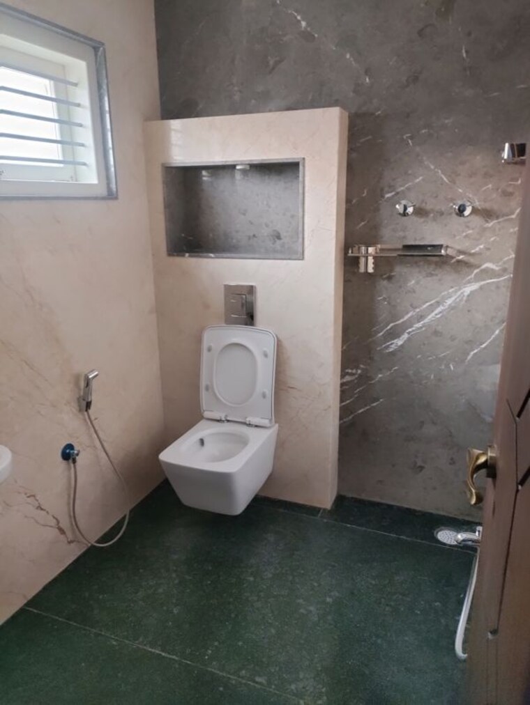 Bathroom, olety-landmark 3 Bedroom 1880 Sq.Ft. Apartment In Basaveshwara Nagar Bangalore 10375553