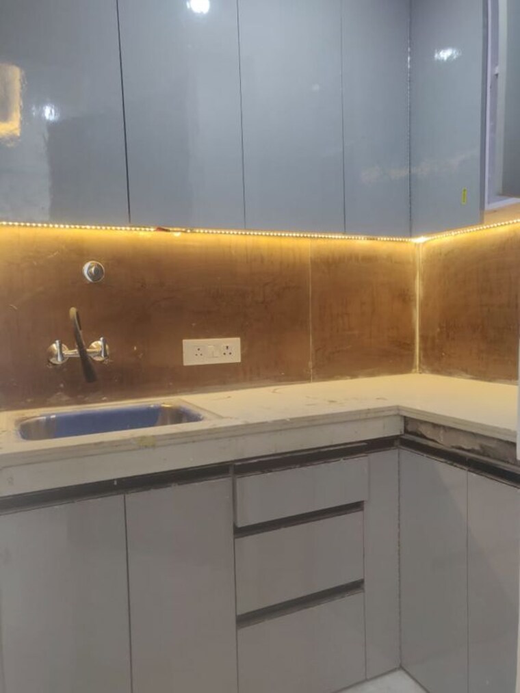 Kitchen, sainik farm 1 Bedroom 400 Sq.Ft. Apartment In Sainik Farm Delhi 10375559