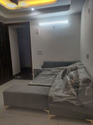 Living Room in 1 BHK Apartment at Sainik Farm – for Rent