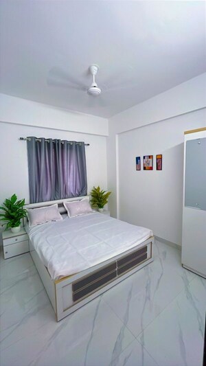 Bedroom in  Apartment at Wadgaon Sheri – for Rent