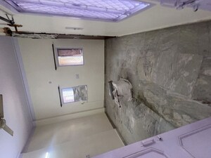 Bathroom in 2 BHK Builder Floor at Naraina – for Rent