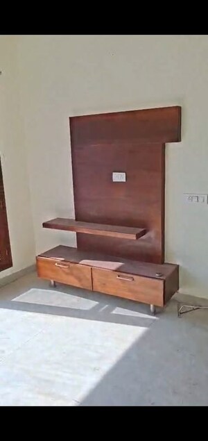 3 BHK Independent House For Rent in Sector 17