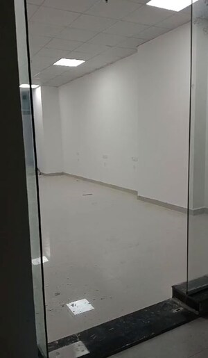 Room in  Office Space at DAH Greentech NX One, Tech Zone 4 Greater Noida – for Rent