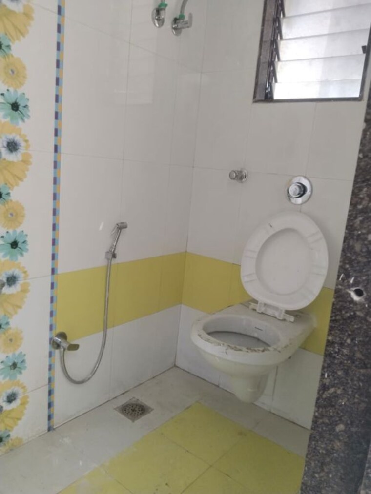 Bathroom, kamdhenu-pride 2 Bedroom 1200 Sq.Ft. Apartment In Kharghar Navi Mumbai 10375604