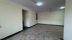 Room in 3 BHK Apartment at Hiranandani Estate, Ghodbunder Road – for Rent