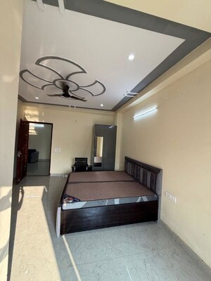 2 BHK Apartment For Rent in OP Floridaa, Sector 82