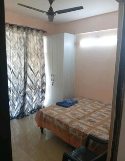 2 BHK Apartment For Rent in Suncity Avenue 102