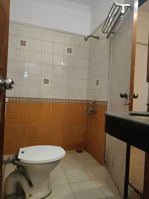 Bathroom in 3 BHK Builder Floor at Unitech Singleton Floors South City, Sector 50 – for Rent