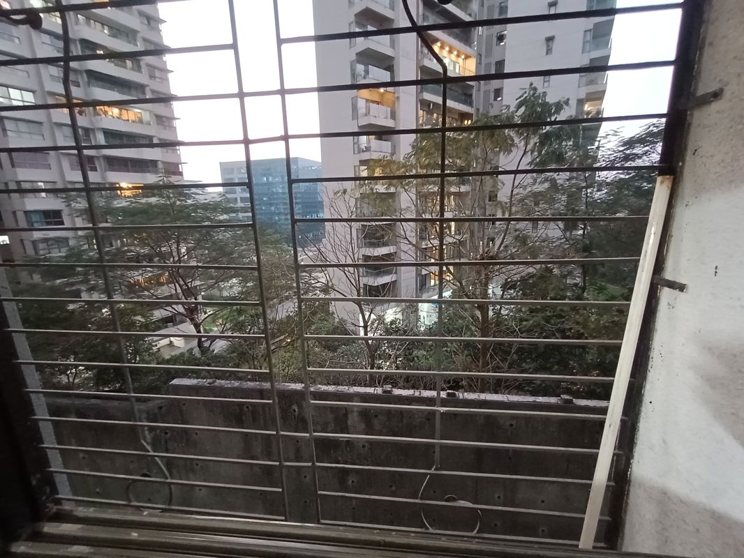 2 BHK 930 Sq.Ft. Apartment in Lake avenue CHS
