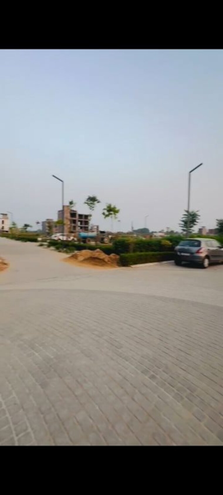 Garden, amolik-aster-woods  115 Sq.Yd. Plot In Sector 98 Faridabad 10375676