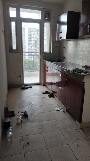Bathroom in 3 BHK Apartment at KLJ Greens, Sector 77 – for Rent