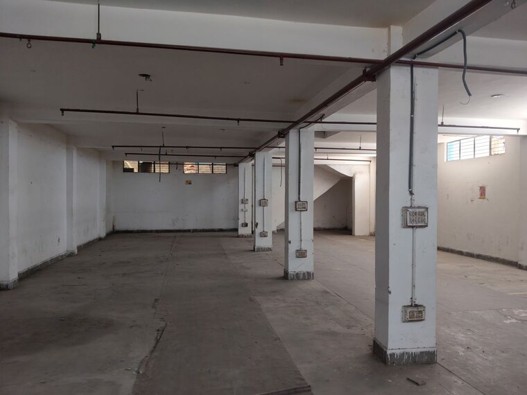  Parking, sector 65 Commercial Warehouse 7500 Sq.Ft. In Sector 65 Noida 10375702