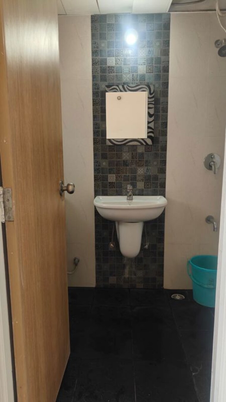 Bathroom, kumar-pebble-park 2 Bedroom 950 Sq.Ft. Apartment In Hadapsar Pune 10375723