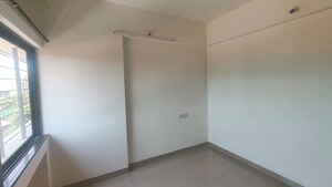 Room in 2 BHK Apartment at Kumar Pebble Park, Hadapsar – for Rent