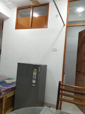 Furnished Amenities in 1 RK Apartment at Sigra – for Rent