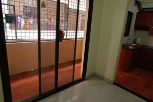 Room in 2 BHK Apartment at The Greens, Doddanekundi – for Rent