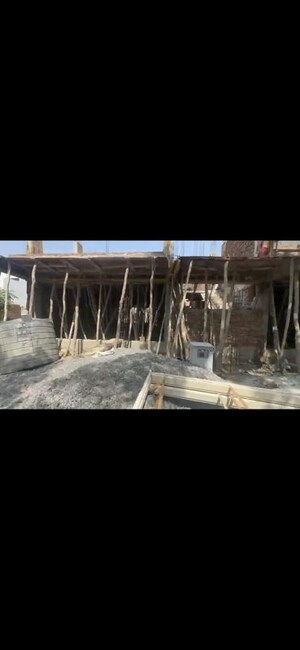 Swimming Pool in 3 BHK Builder Floor at BPTP District Phase 2, Sector 84 – for Sale