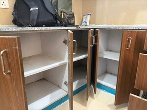 Team Area in 3 BHK Apartment at Sector 82 – for Rent