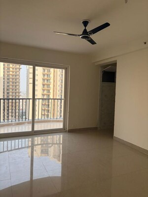 3 BHK Apartment For Rent in Sector 82