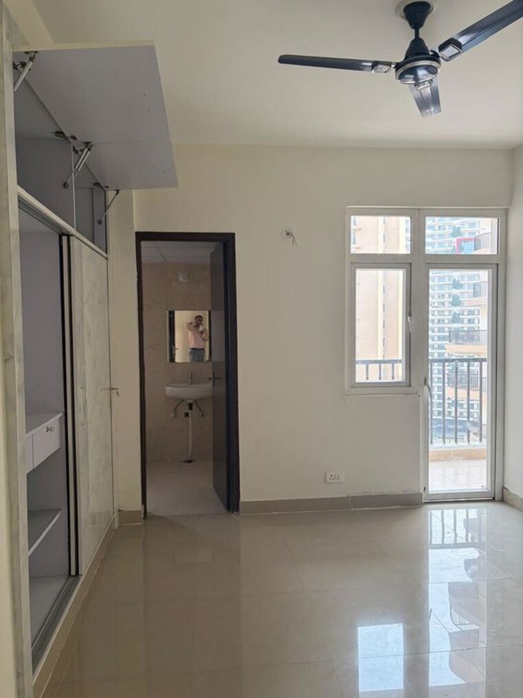 undefined, sector 82 3 Bedroom 1375 Sq.Ft. Apartment In Sector 82 Noida 10375773