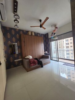 3 BHK + Pooja Room,Servant Room Apartment For Sale in Lodha Splendora