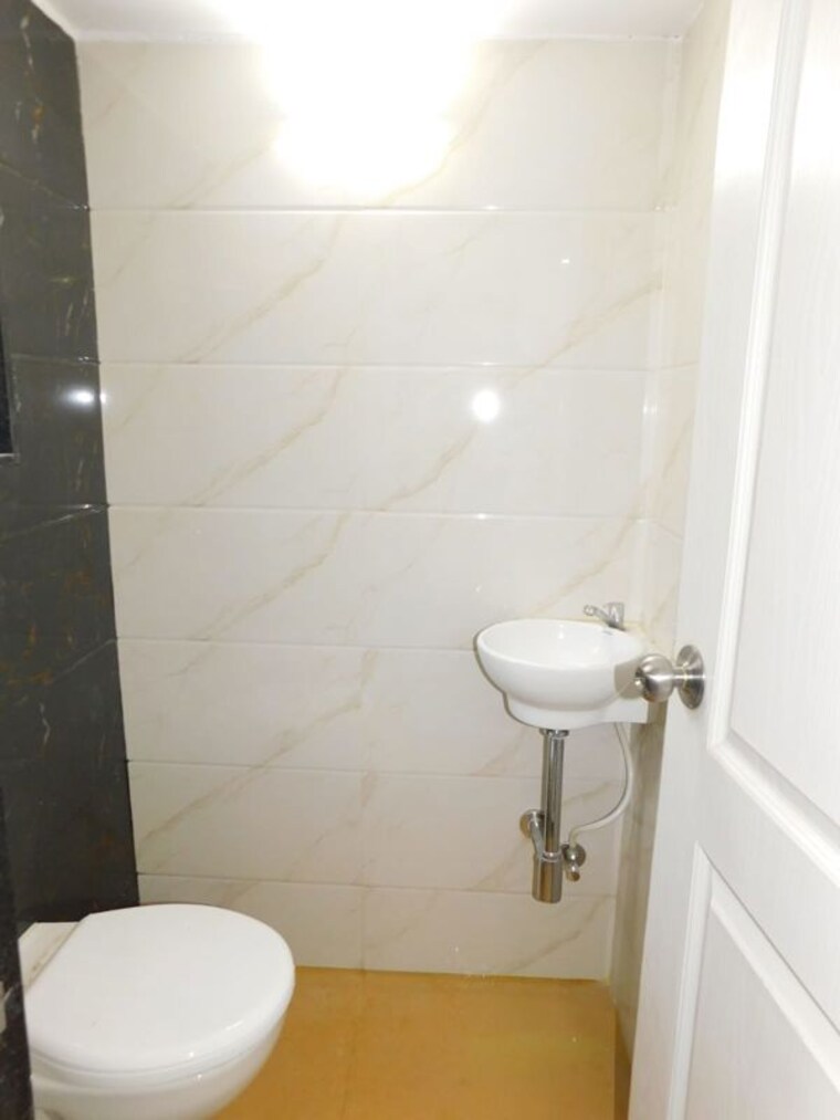 Bathroom, solaris-1 Commercial Office Space 1100 Sq.Ft. In Powai Mumbai 10375708