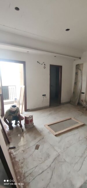 Living Room in 3 BHK Builder Floor at BPTP District 3, Sector 85 – for Sale