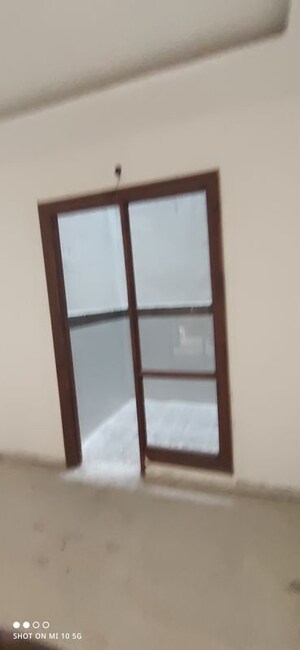 Room in 3 BHK Builder Floor at BPTP District 3, Sector 85 – for Sale