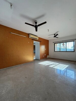 Room in 2 BHK Apartment at Lodha Splendora, Ghodbunder Road – for Rent