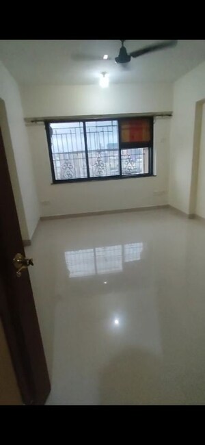 Room in 4 BHK Apartment at Whispering Heights, Malad West – for Sale