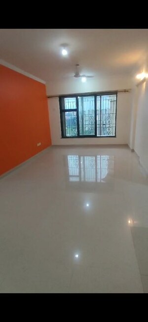 Room in 4 BHK Apartment at Whispering Heights, Malad West – for Sale