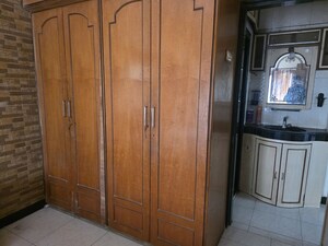 Furnished Amenities in 1 BHK Apartment at Bella Vista CHS, Borivali West – for Rent