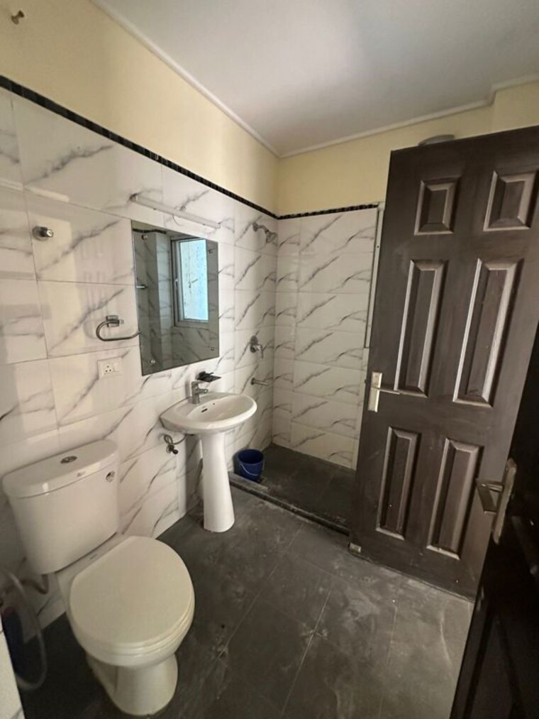 Bathroom, dasnac-the-jewel 3 Bedroom 1660 Sq.Ft. Apartment In Sector 75 Noida 10375794