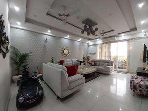 Team Area in 2 BHK Apartment at Saya Gold Avenue, Vaibhav Khand – for Rent