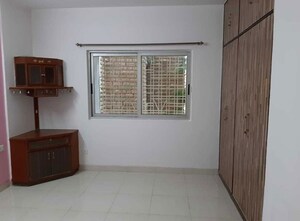 Room in 2 BHK Apartment at IDEB Springfields, Sarjapur Road – for Rent