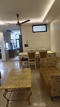 3 BHK + Pooja Room,Servant Room,Study Room Builder Floor For Rent in New Rajinder Nagar
