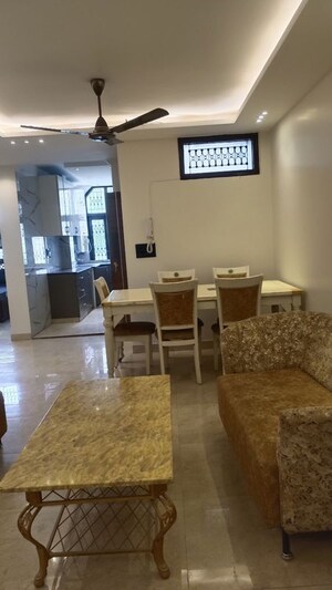 3 BHK Builder Floor For Rent in New Rajinder Nagar