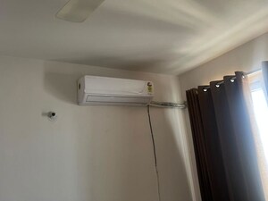 Building Lobby in 4 BHK Builder Floor at BPTP Elite Floors, Sector 83 – for Rent