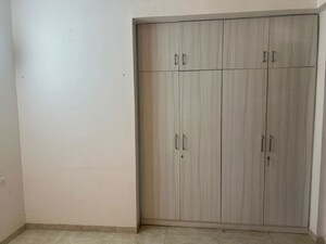 Room in 4 BHK Builder Floor at BPTP Elite Floors, Sector 83 – for Rent