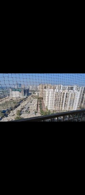 Swimming Pool in 3 BHK Apartment at Ajnara Homes, Sector 16b Greater Noida – for Sale