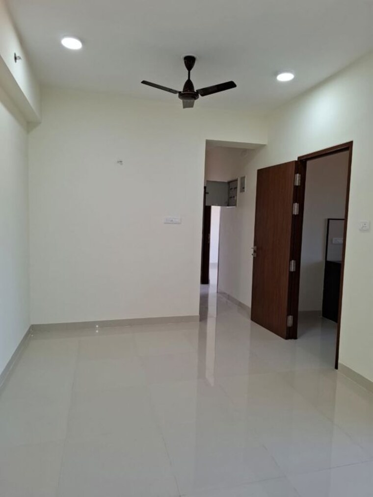 Rental 2 Bedroom 757 Sq.Ft. Apartment in Dynamix Divum, Malad East ...