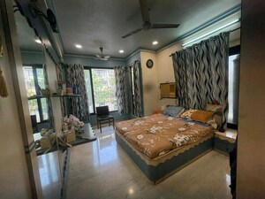 Living Room in 3.5 BHK Apartment at Belfer Apartment, Bandra West – for Rent